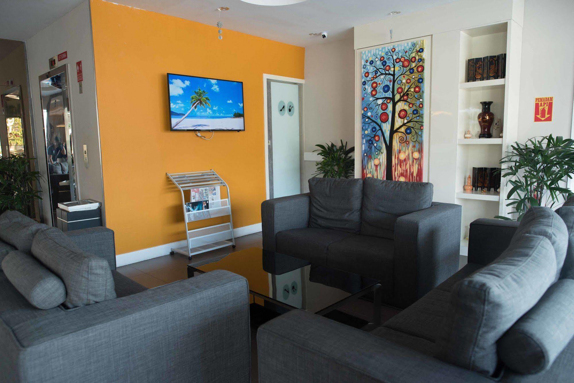 Hotel Mornington Bukit Permata Лумут Экстерьер фото