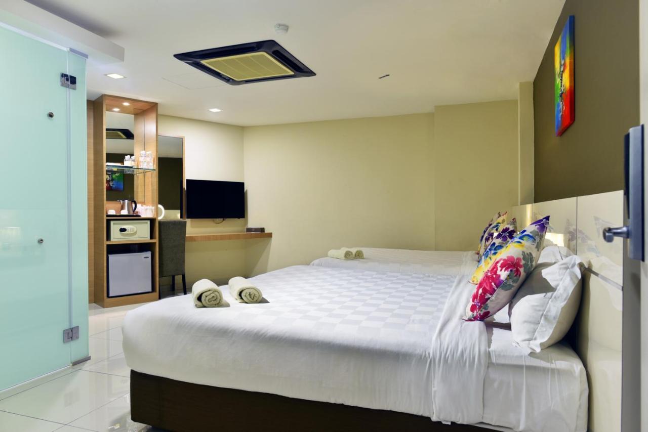 Hotel Mornington Bukit Permata Лумут Экстерьер фото