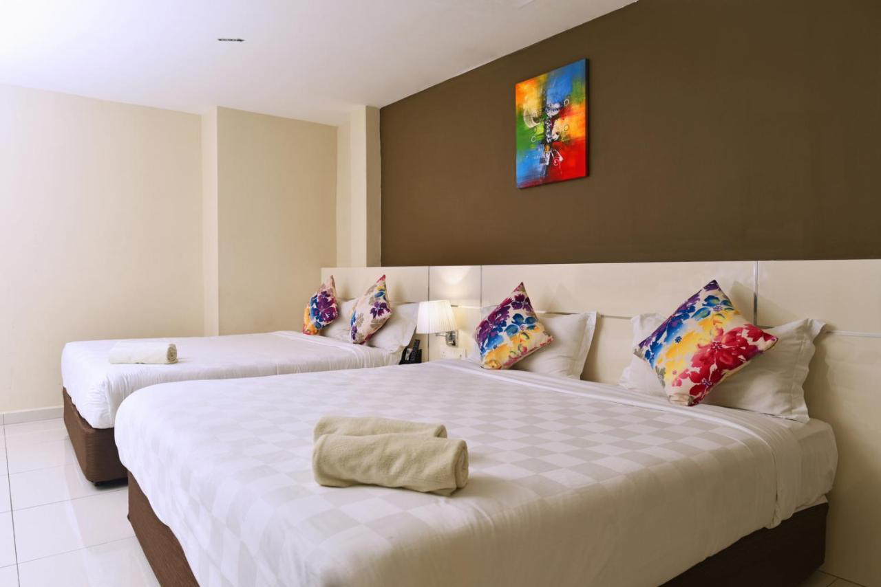 Hotel Mornington Bukit Permata Лумут Экстерьер фото